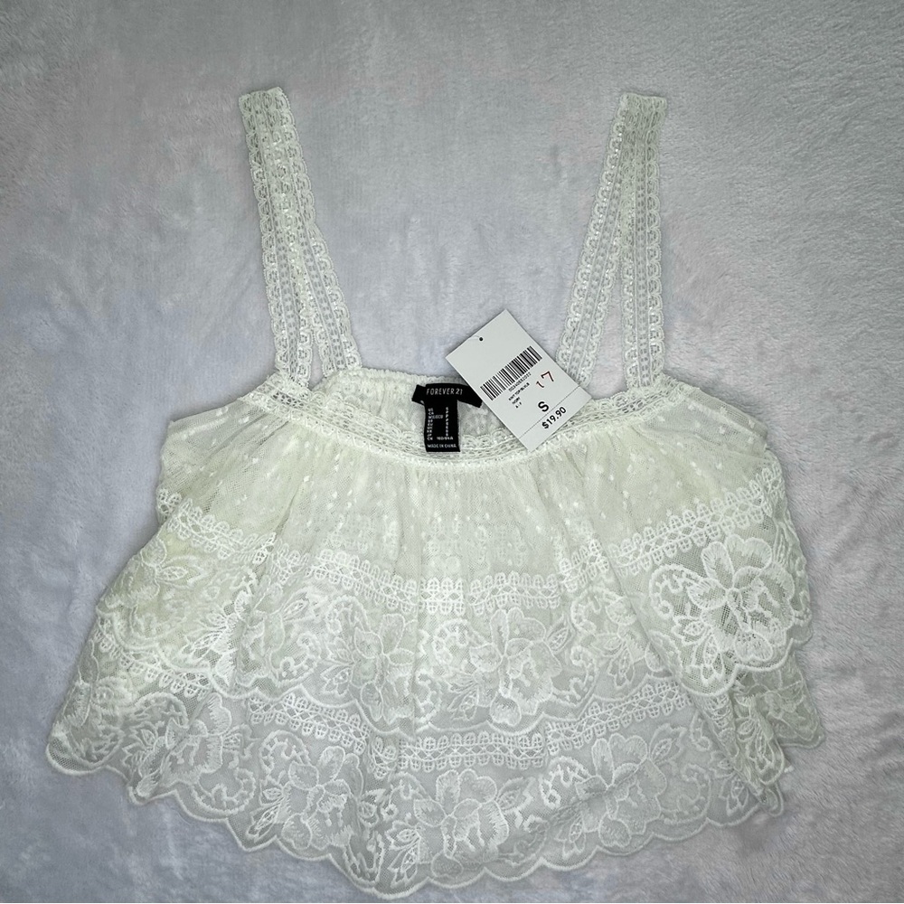 Coquette, Babydoll, Frilly Women's White Lace Crop Top NWT Size Small Forever 21
